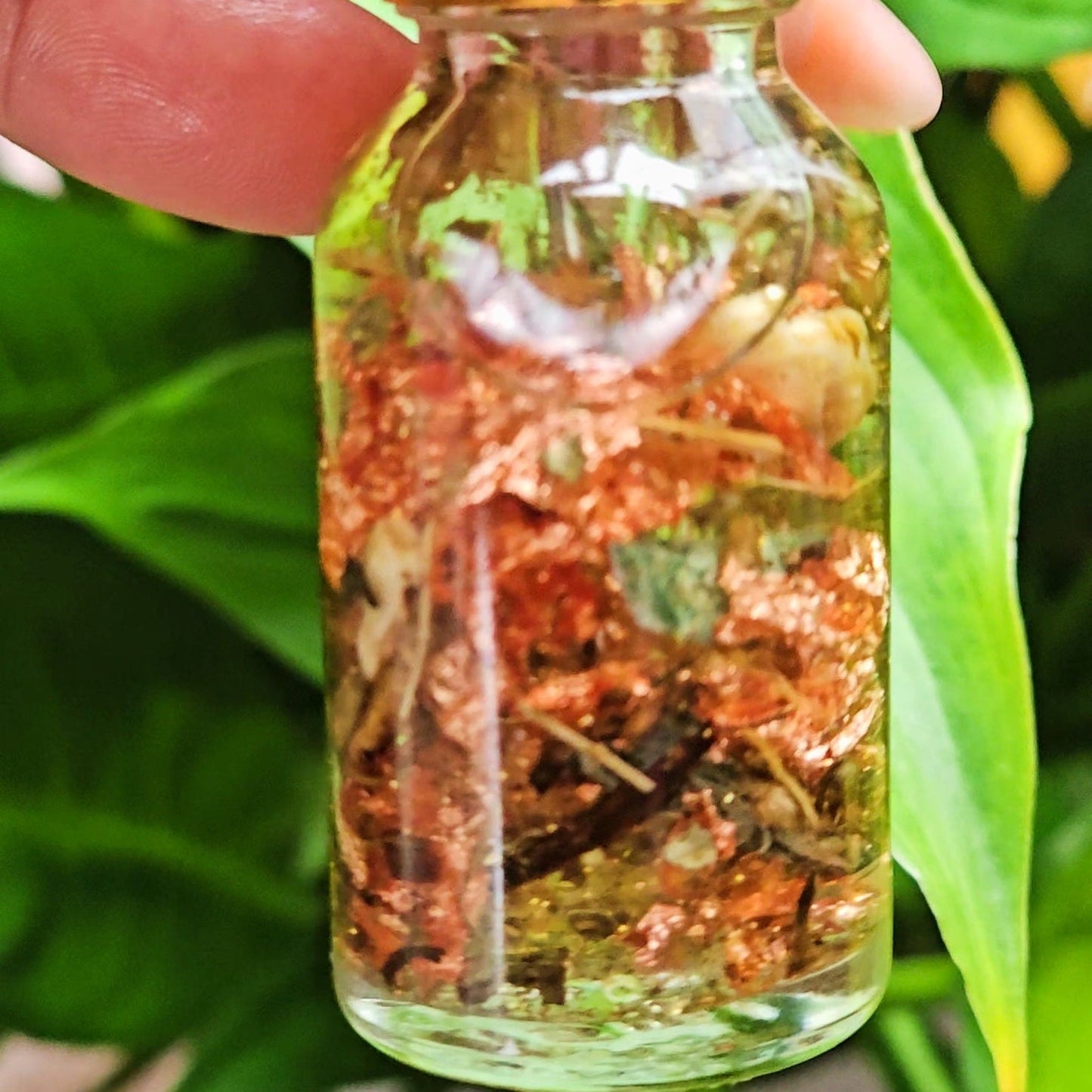 Lucky Rich Girl Hoodoo Conjure Oil | Wealth, Beauty, Glamour & Good Fortune Conjure Oil | Limited Edition